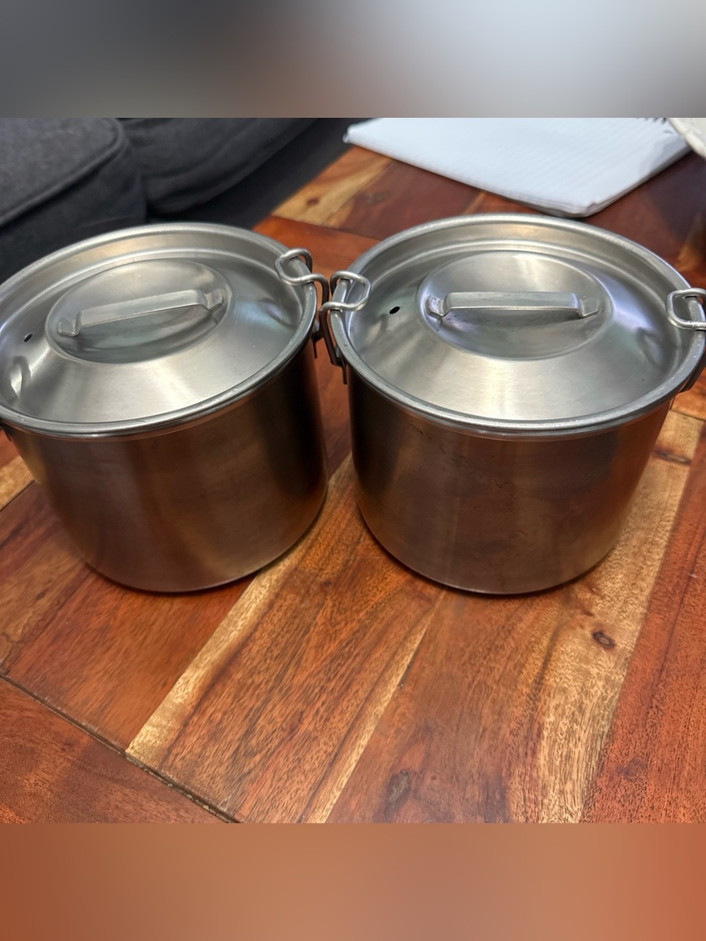 Set of 2 Vintage Camping Pot With Locking Lid